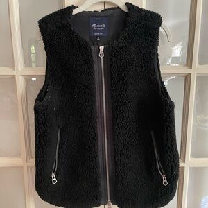 Madewell Black Sherpa Vest